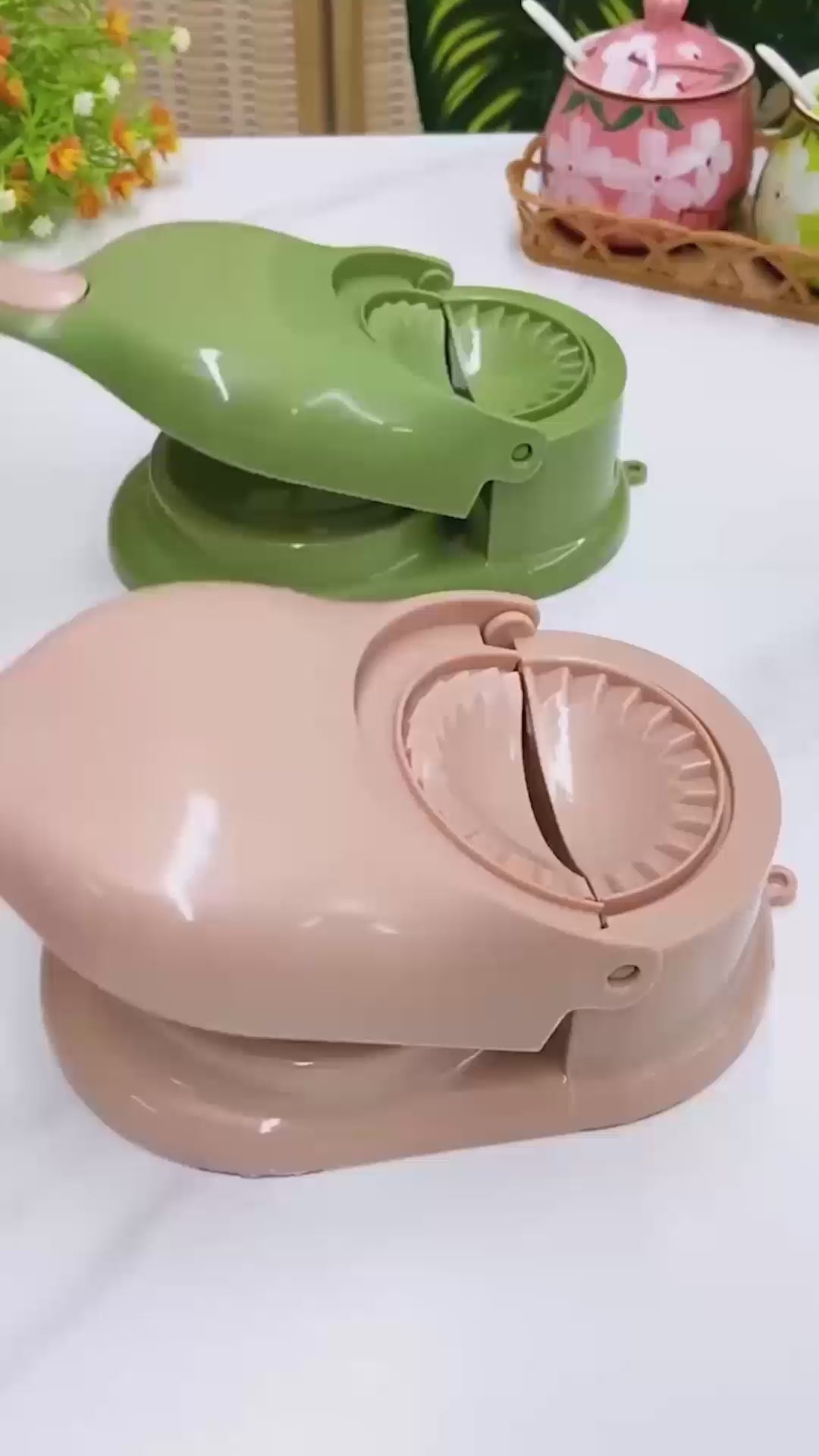 Multi-Purpose Momo, Gujiya, Karanji, Kajjikayalu, Ghughra & Samosa Maker Tool